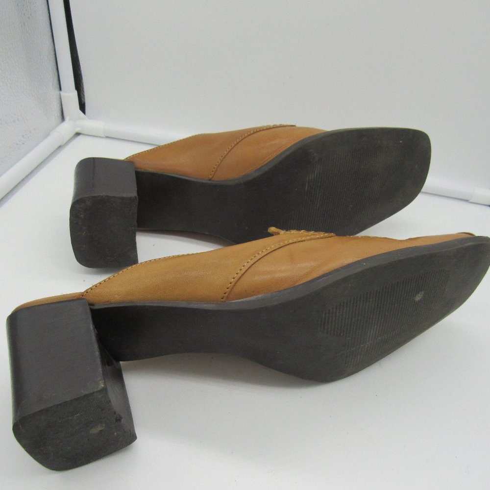 DENVER HAYES LEATHER SHOES. TAN. SIZE 7 1/2. - Picture 6 of 9